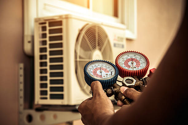 Professional Hvac technician working in Seagrove, NC